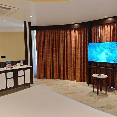 Manas Lifestyle Resort, Игатпури Экстерьер фото